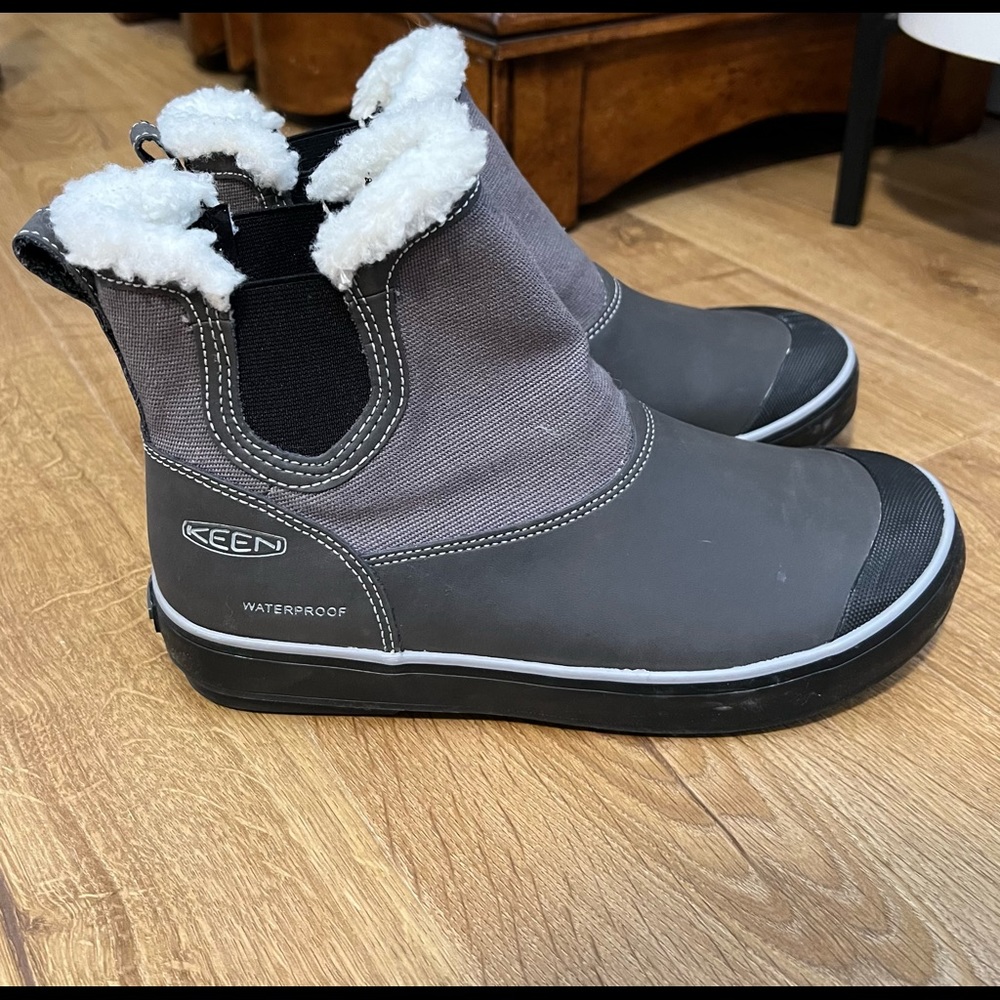 Keen Waterproof boots!🌺